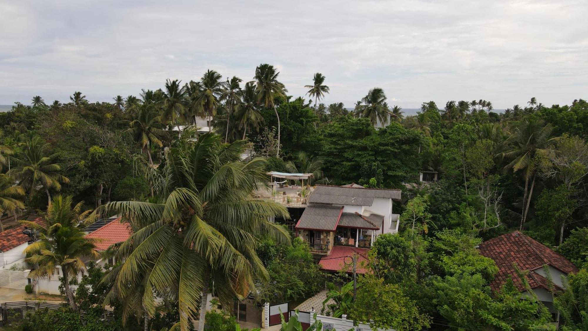 Passionfruit Homestay Matara Exterior photo